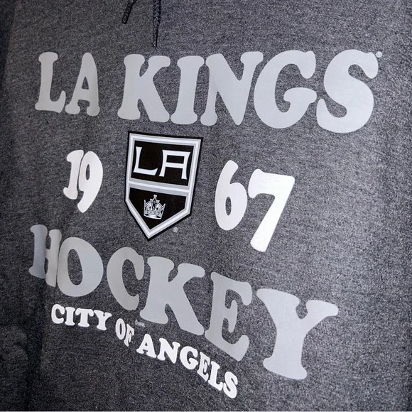 👑🏒🏟️ Los Angeles Kings NHL Hockey Marquee Stadium Hoodie 🏟️🥅🏒👑